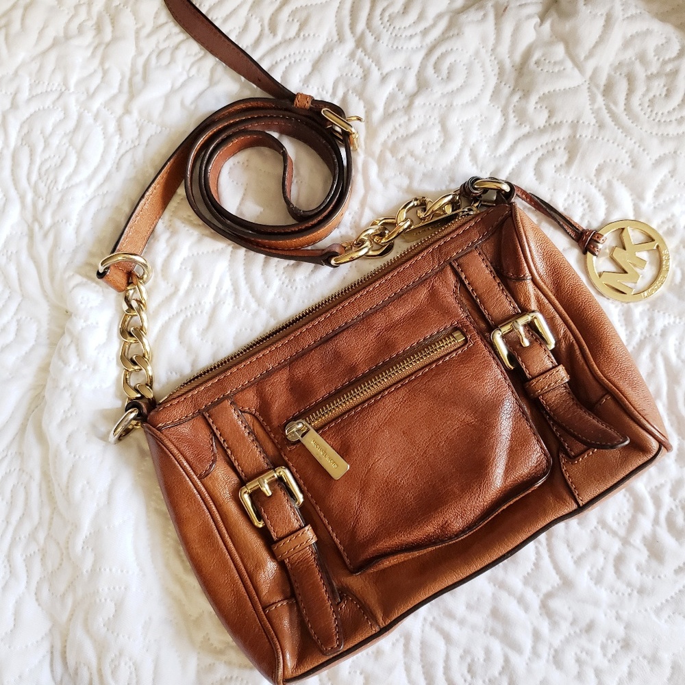 Michael Kors Mcgraw Medium Messenger Bag
